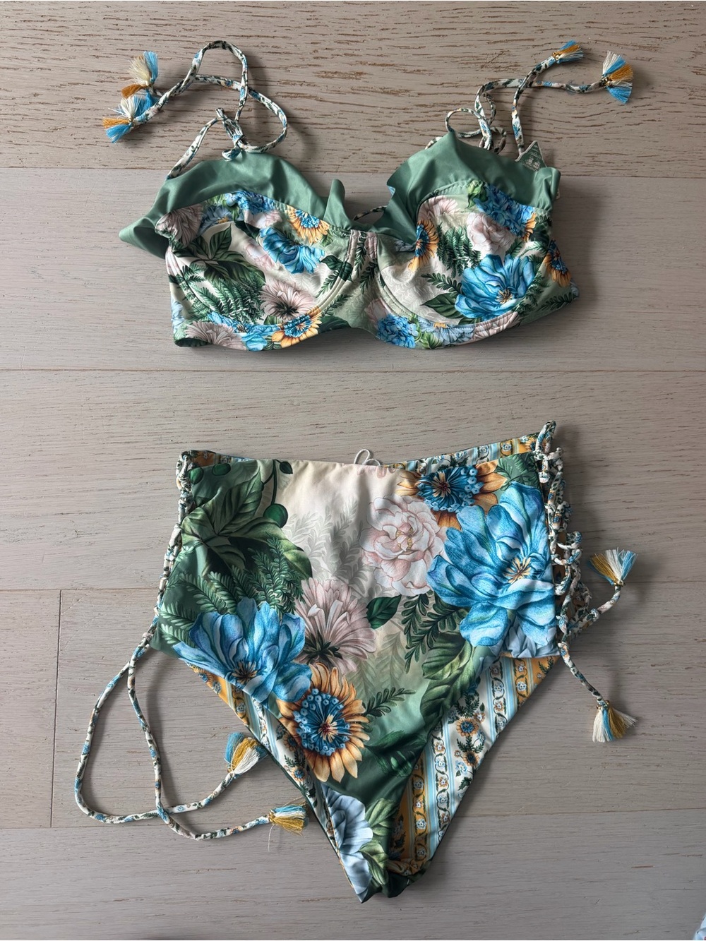NWT Agua Bendita Green Floral Bikini